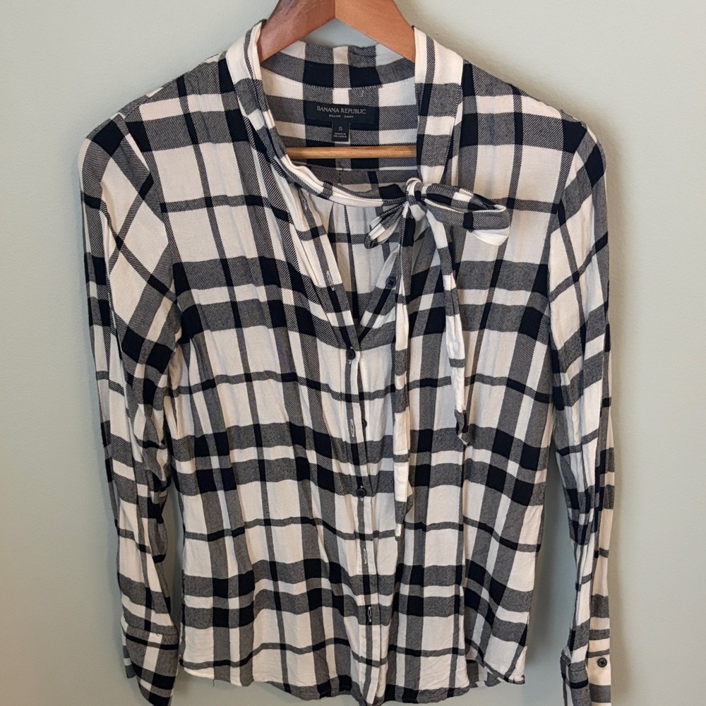 Banana Republic Black and White Plaid Tie-Neck Blouse